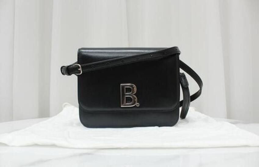 Balenciaga Small Black Leather Shoulder & Crossbody Bag 592898