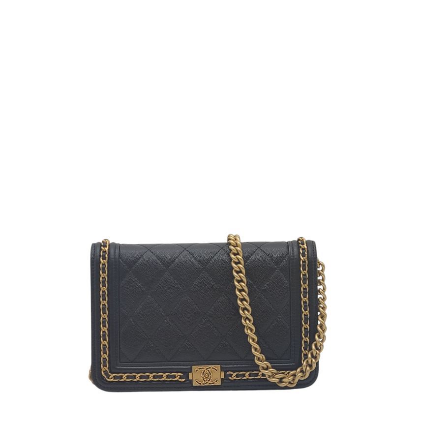 CHANEL Women's WOC Chain Gold Crossbody Bag with Interlocking CC Logo CHA122009