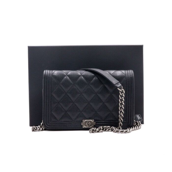 CHANEL Chain Shoulder Bag Crossbody AA33535