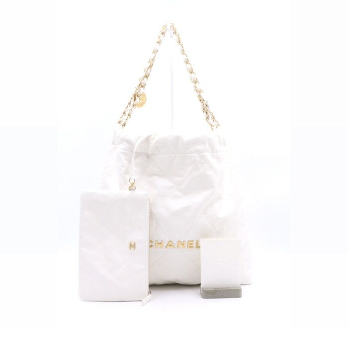 CHANEL White Calfskin Gold Metal Chain Bag aa30585
