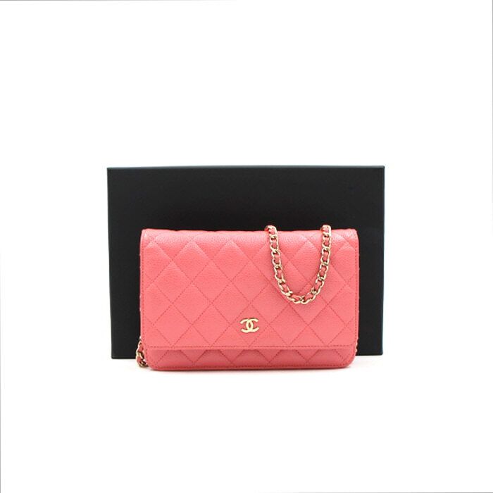 CHANEL Crossbody Bag with Gold Chain AA26597