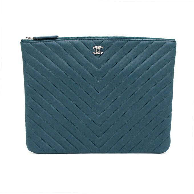 CHANEL Chevron Lambskin Logo Medium Clutch Bag A82545