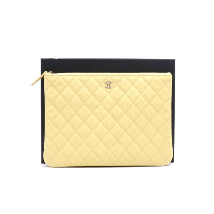 CHANEL Classic Caviar Clutch Bag with Gold CC Lock A82545