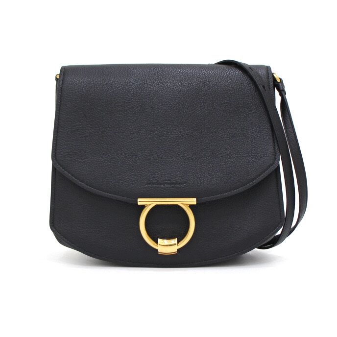 Salvatore Ferragamo Gold Chain Cachini Mago Flap Tote Bag Shoulder Bag Crossbody Bag aa43111