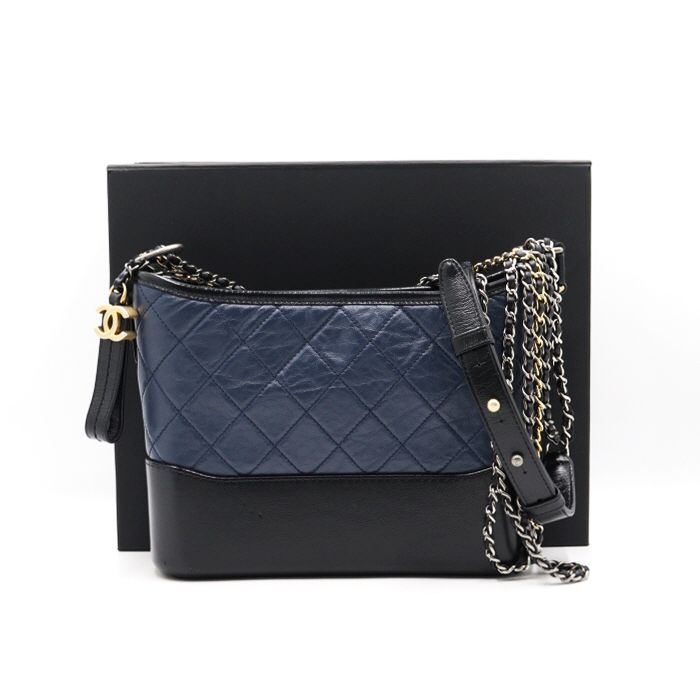 CHANEL Gabrielle Hobo Shoulder Bag Crossbody in Calfskin AS1521 aa39311