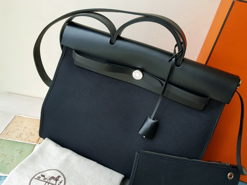 Hermes Unisex 39 Size Shoulder Bag Black - with SKU 39