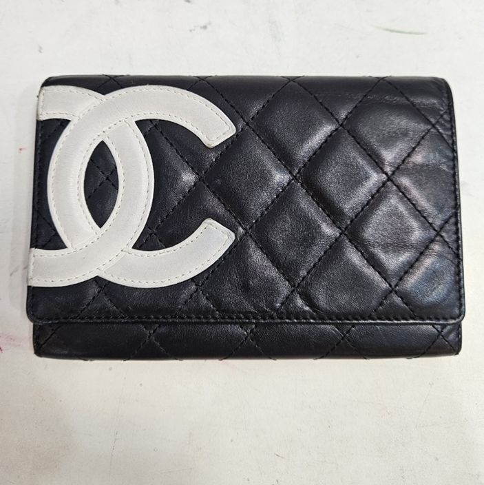 CHANEL Black Quilted Wallet Medium - SKU123