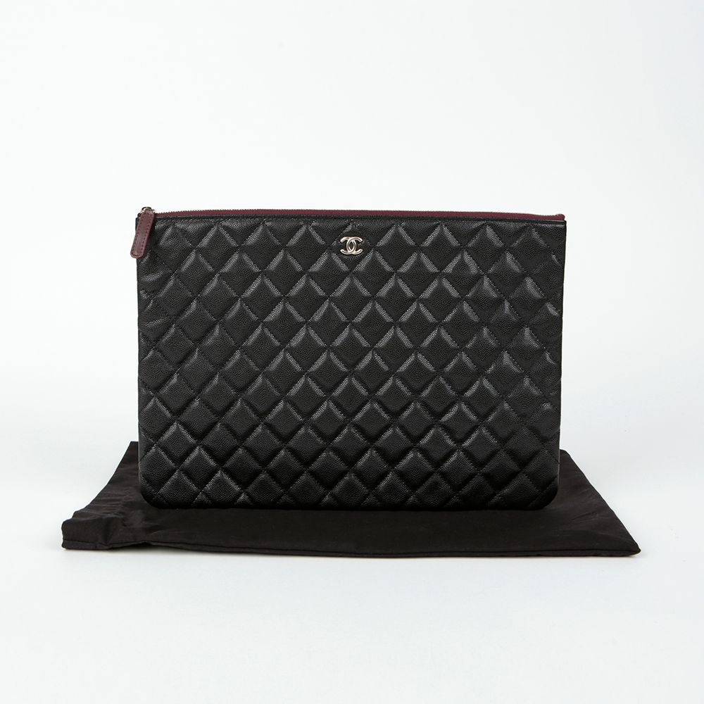 CHANEL Classic Large Caviar Clutch A82552