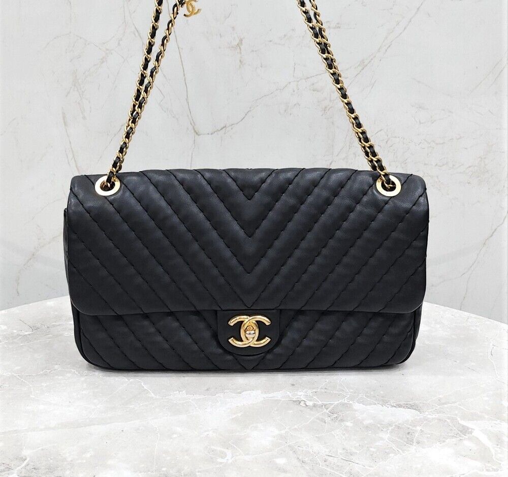 CHANEL Chevron Lambskin Classic Chain Bag Large Gold 16th