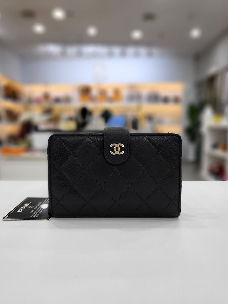 CHANEL Quilted Logo Medium Wallet A48667