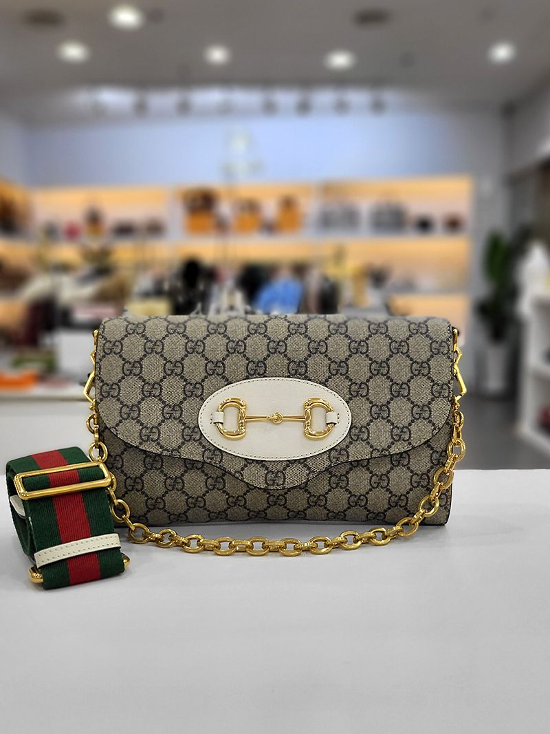 Gucci Classic Horsebit 1955 Small Shoulder Bag 677286