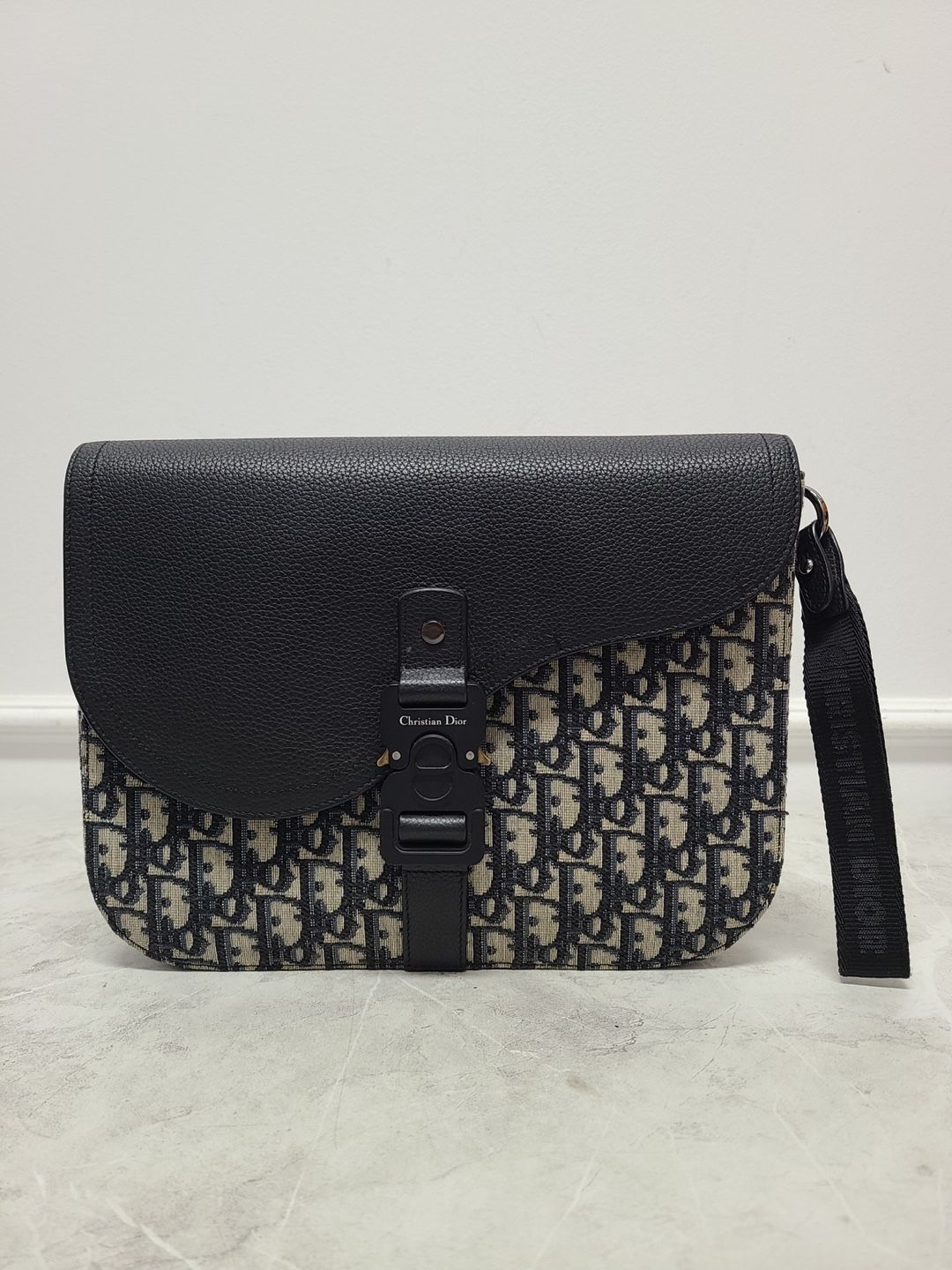 Dior Navy Oblique Saddle A5 Pouch Bag SKU A5