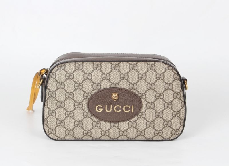 Gucci Vintage GG Supreme Messenger Bag - NEO SKU12345