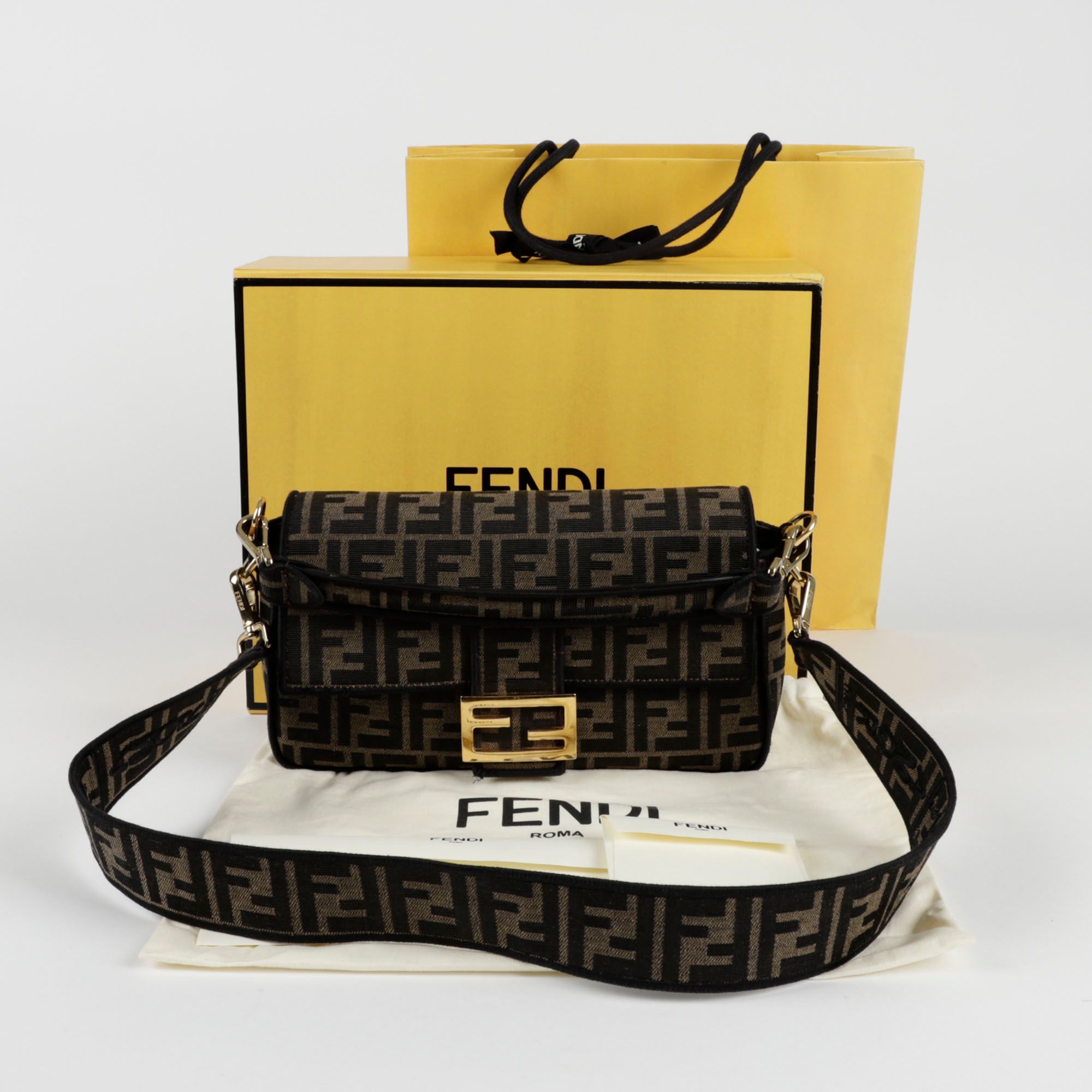 Fendi Medium Tote Shoulder Bag 8BR600
