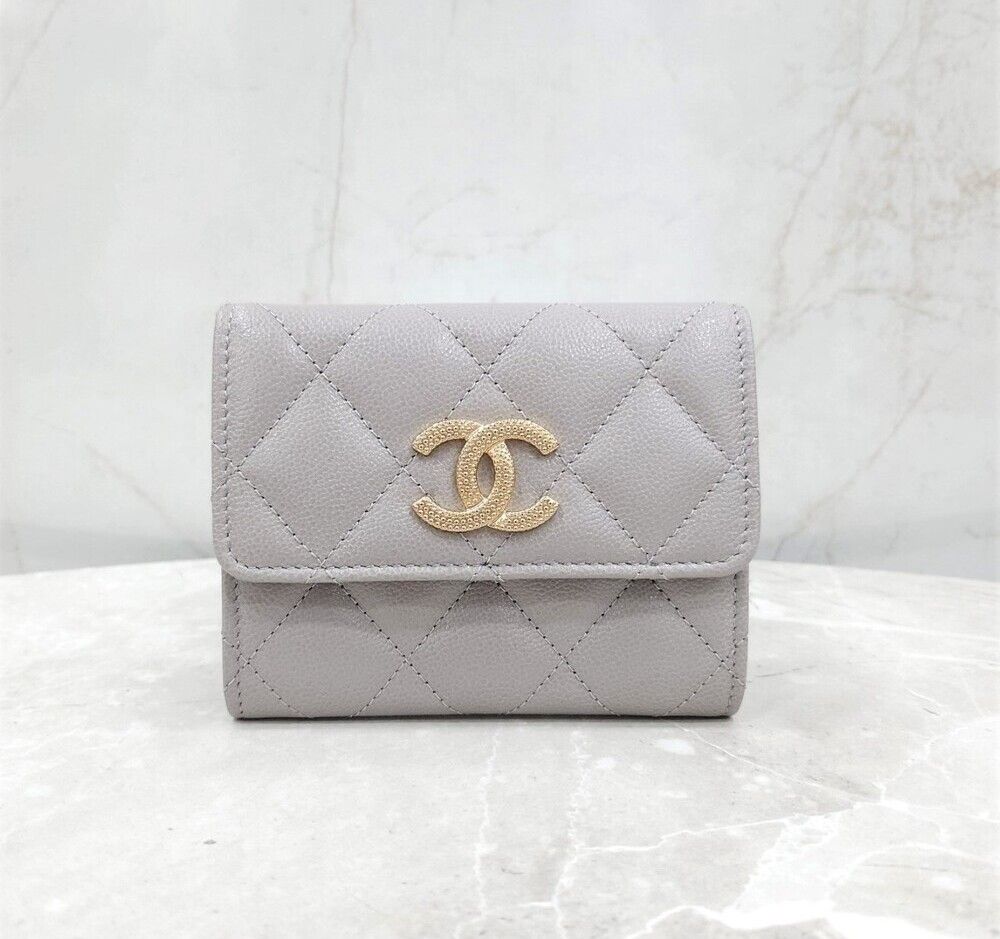 CHANEL Gray Season Flap Caviar Card Wallet SKU