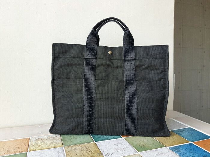 Hermes Unisex Furuto MM Tote Bag [Padlock Included] - SKU