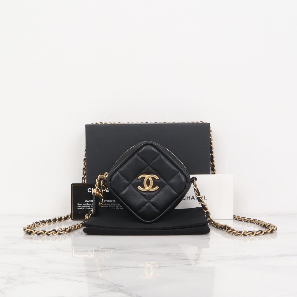 CHANEL Diamond Chain Mini Crossbody Bag AP1926