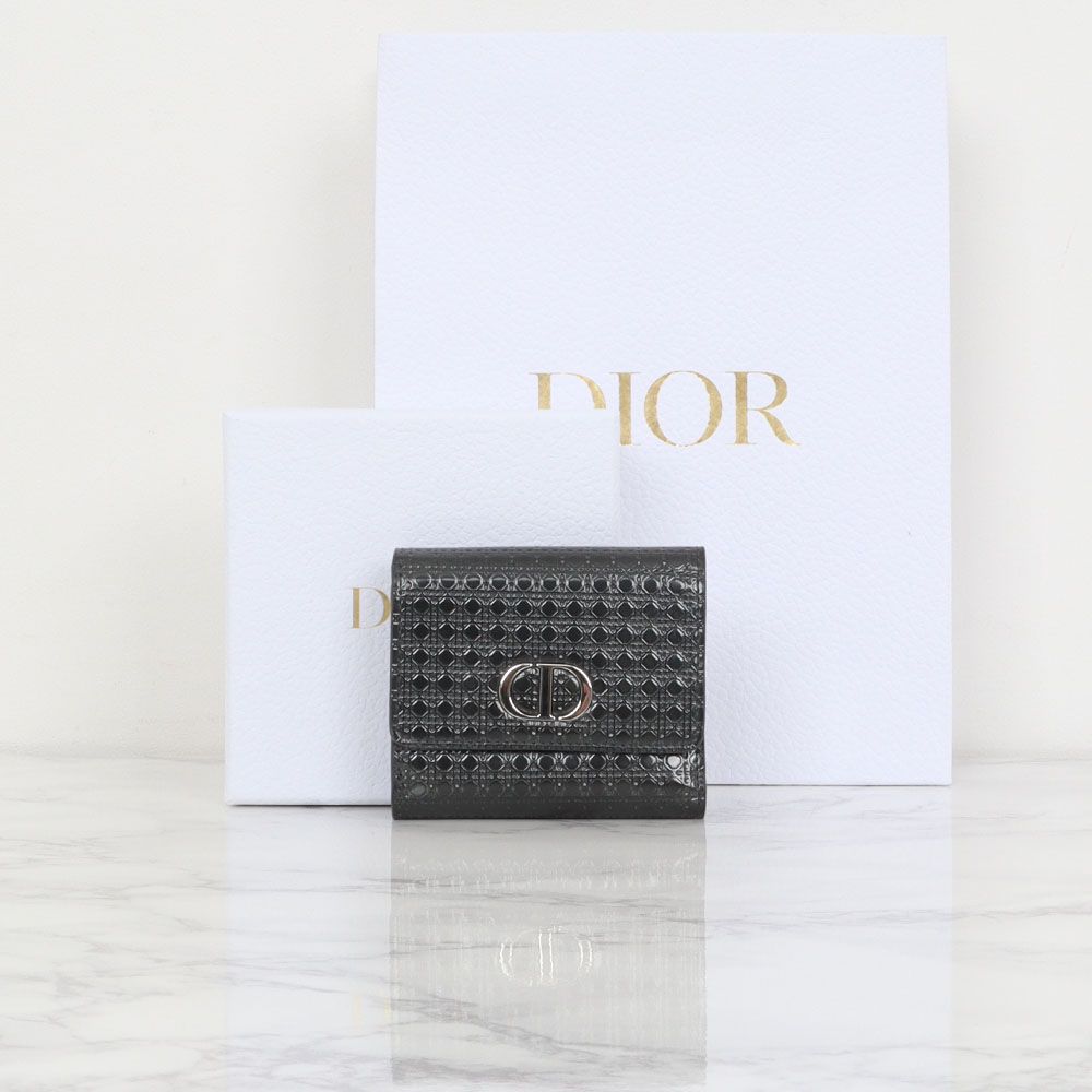 Dior Montenu 30 Lotus Wallet S2057PSKC_M76K