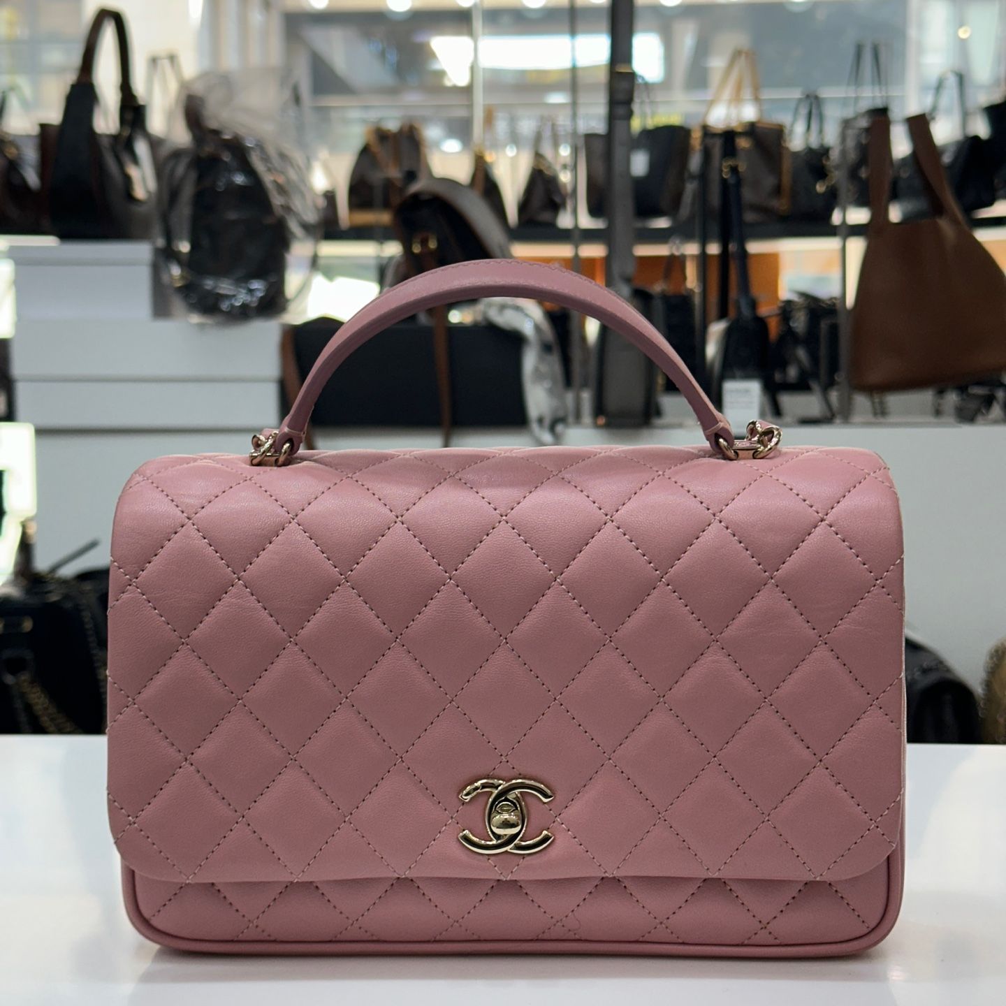 CHANEL Pink Flap Chain Crossbody Bag with CC Logo Top Handle 25 Series