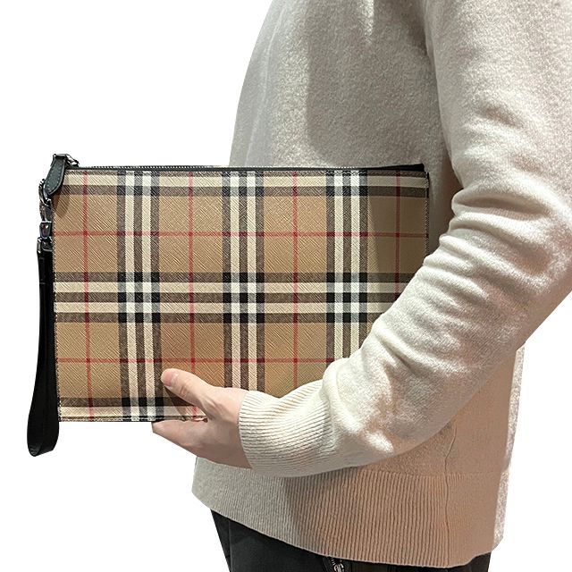 Burberry Vintage Check Canvas Zipper Pouch Clutch 23FW (SKU: 8065629)