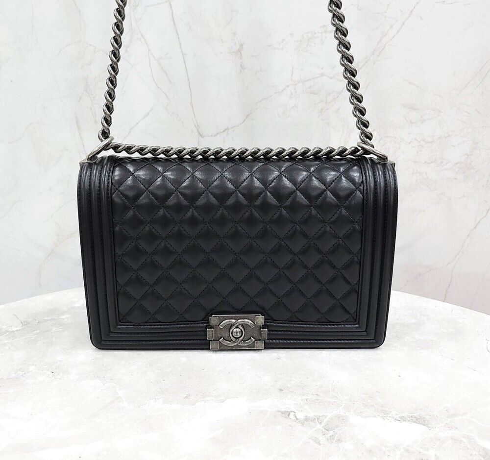 CHANEL Boy Calfskin Large Flap Bag 24 Series A92193 SKU