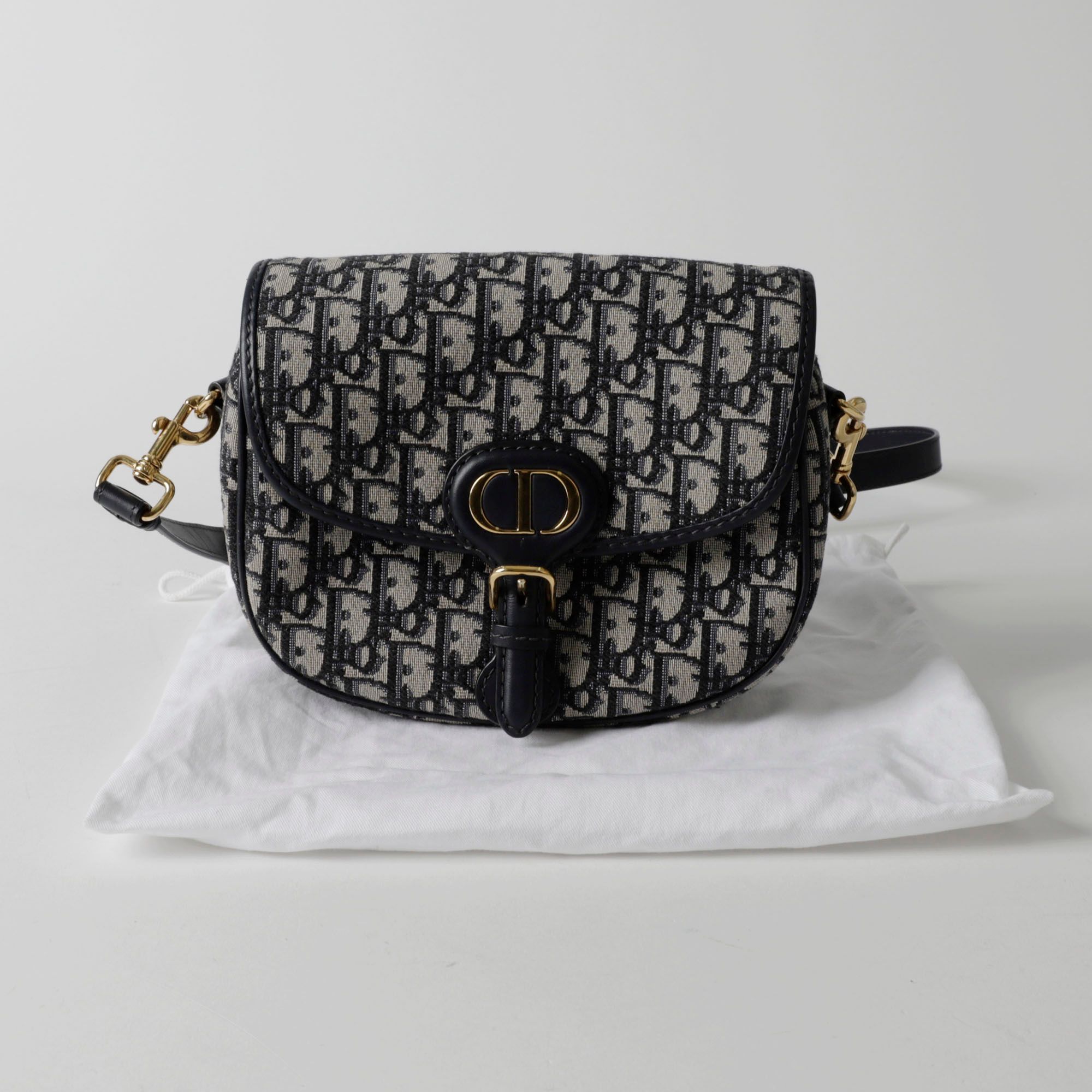 Dior Medium Shoulder Crossbag M9319UTZQ