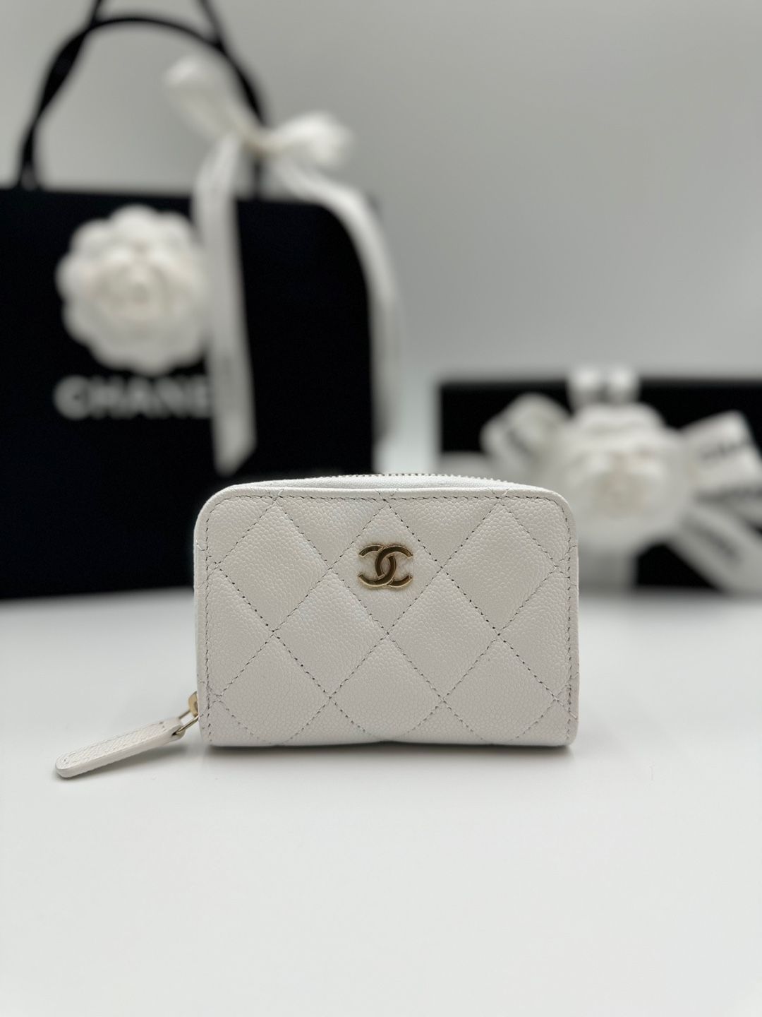 CHANEL Classic Zip Card Wallet Caviar White Gold AP0216