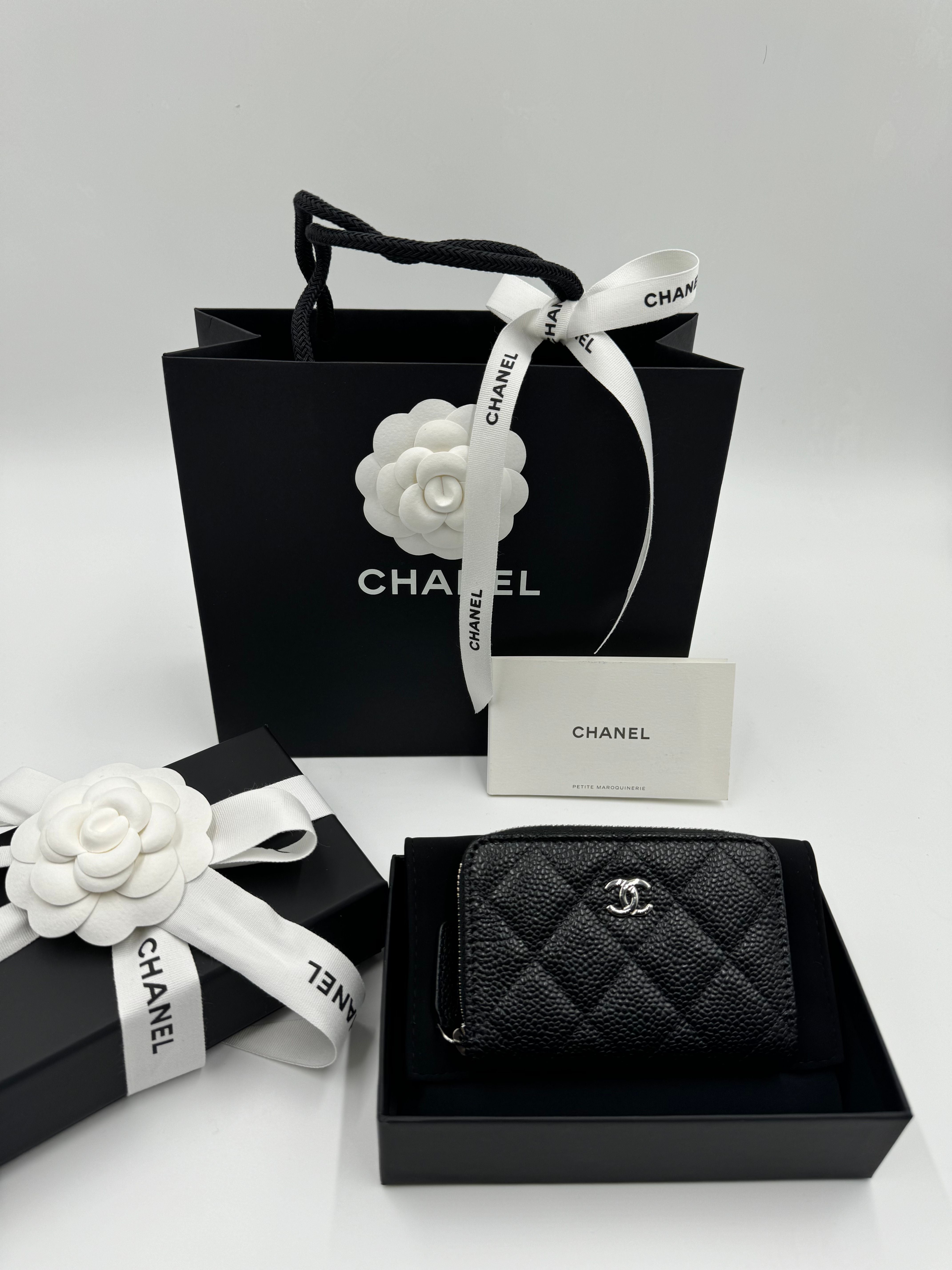 CHANEL Classic Zipper Card Wallet Caviar Black AP0216