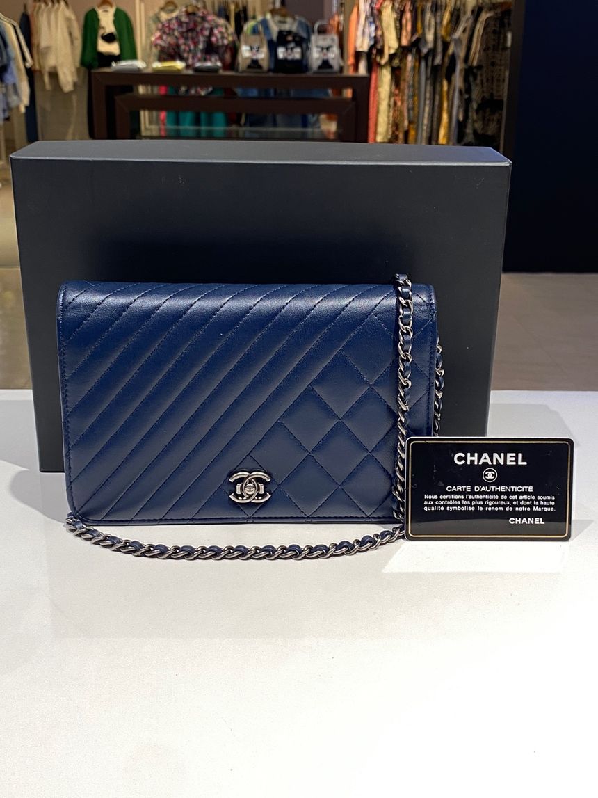 CHANEL Coco Boy WOC Chain Crossbody Bag 20 Series A80469 (Dyeing)