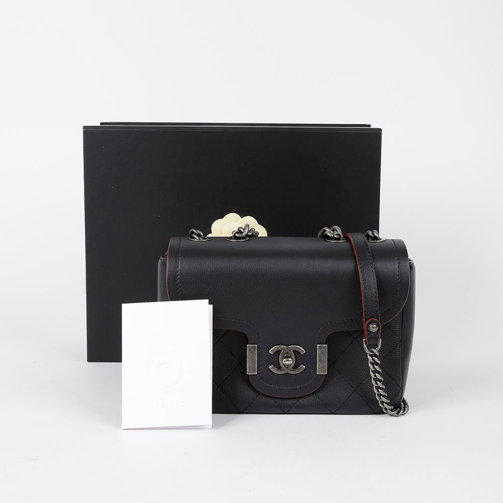 CHANEL Flap Chain Tote Shoulder Bag A57217