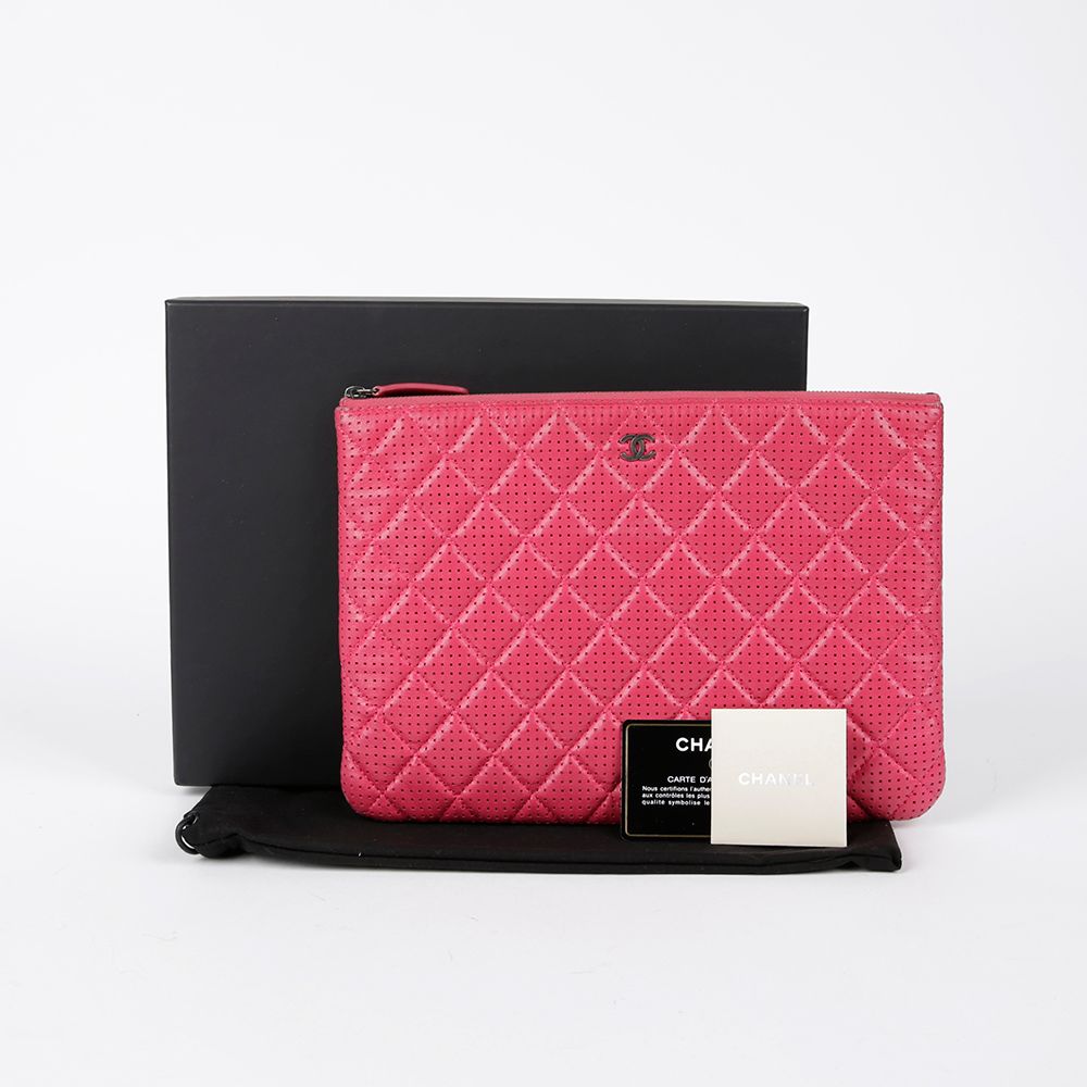 CHANEL Classic Lambskin New Medium Clutch A82045