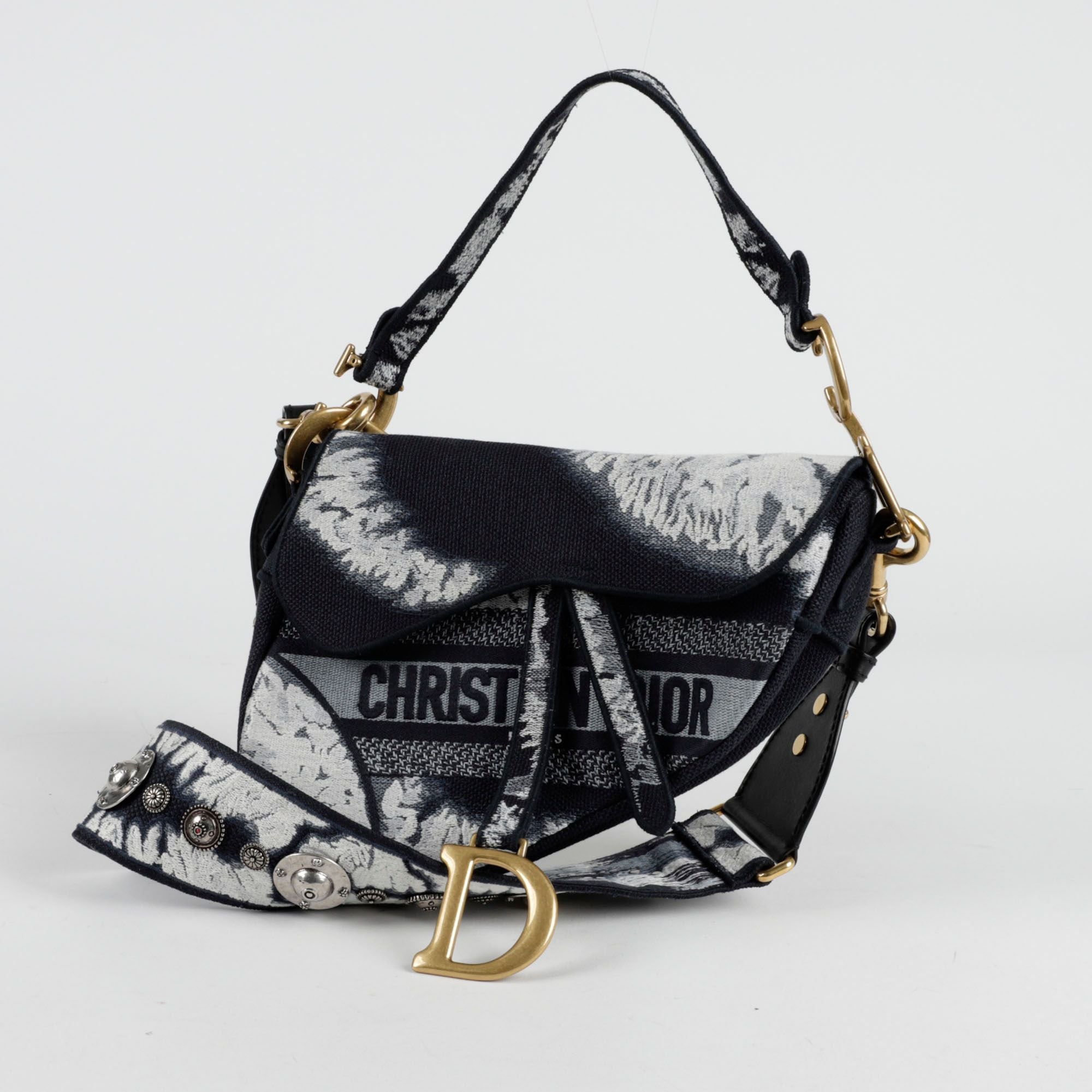 Dior Mini Saddle Crossbody Bag M0446CTYE