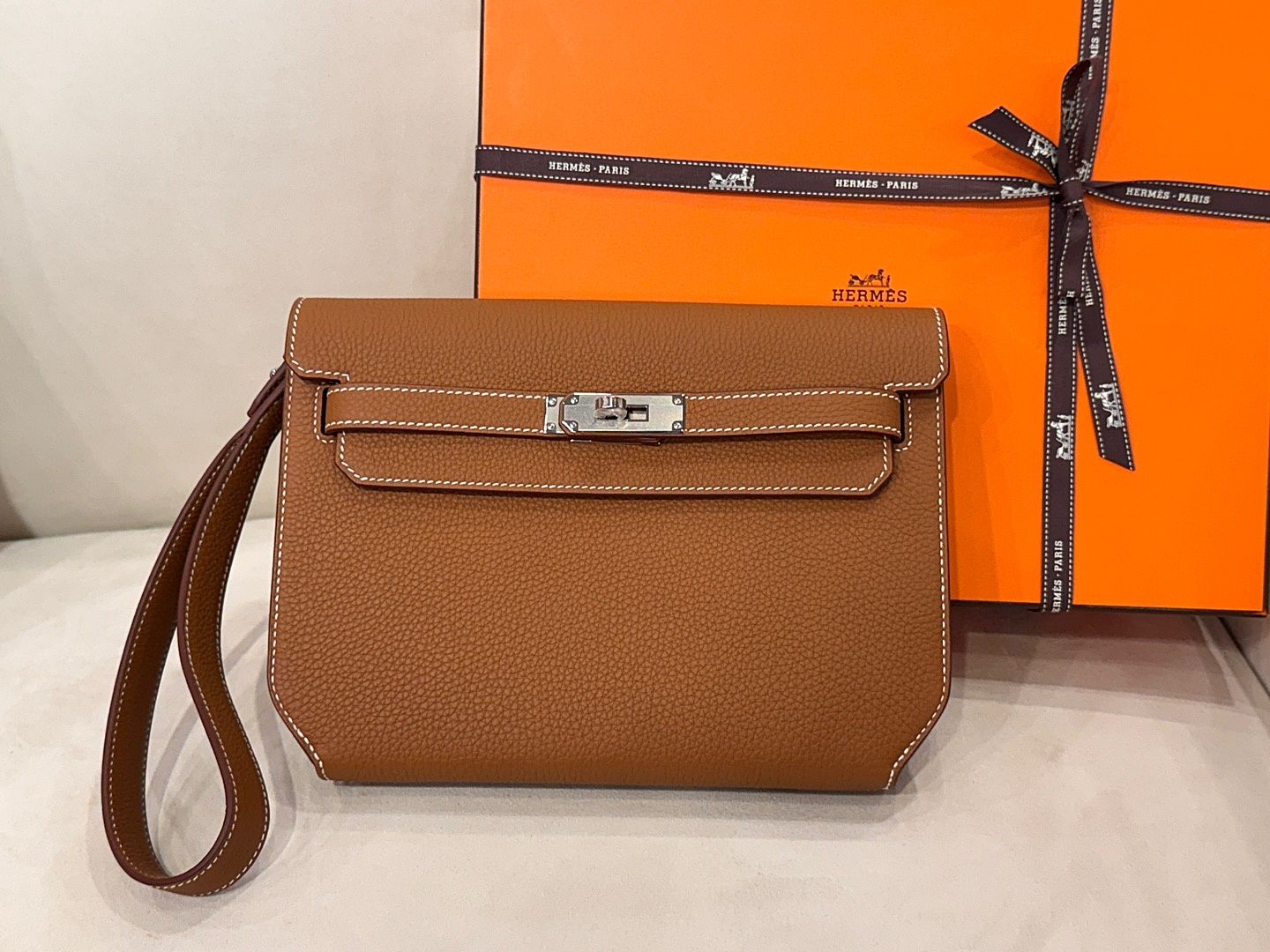 Hermes Gold Kelly Depeche25 Outstitch Silver [RNC] - SKU: 25