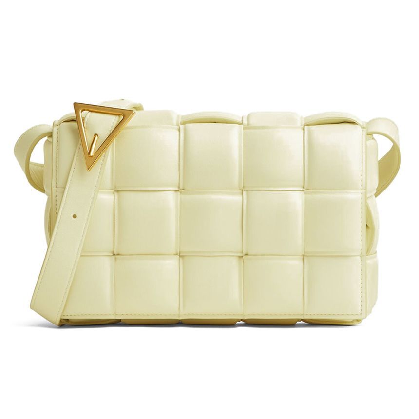Bottega Veneta Maxi Intrecciatto Cassette Padding Crossbody 591970 VCQR1 7405