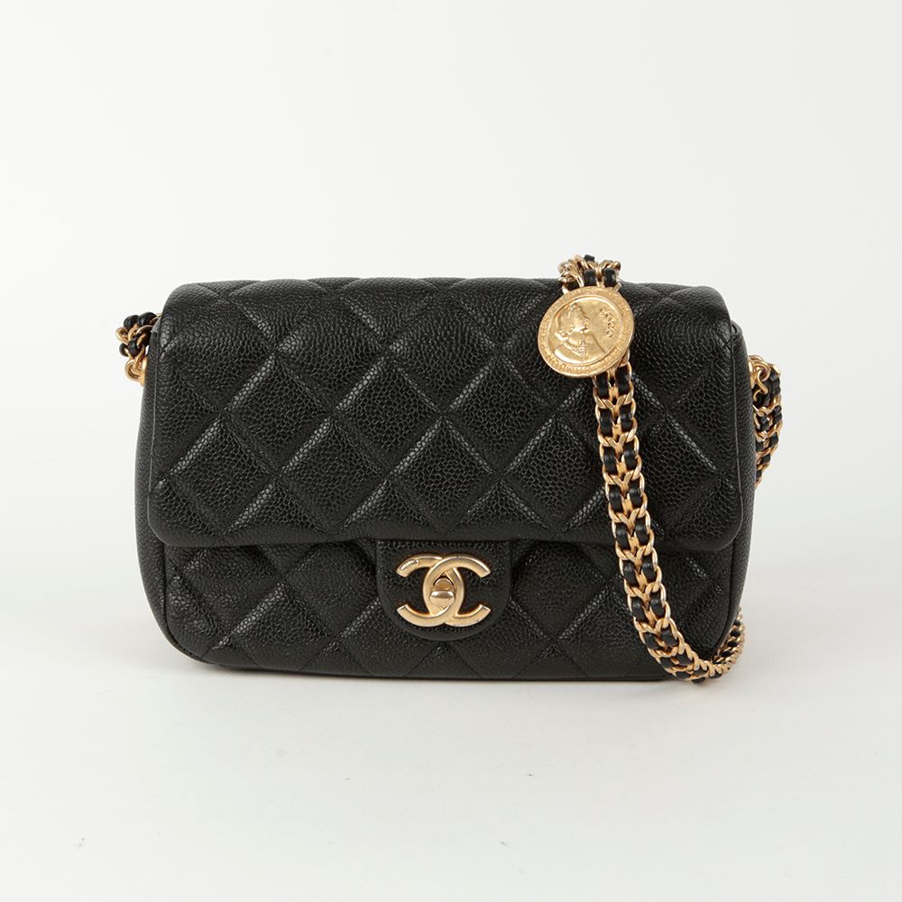 CHANEL Caviar Skin Chain Soul Flap Shoulder Crossbody Bag AS2528