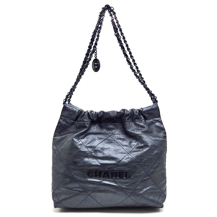 CHANEL Small 22 Bag L627940