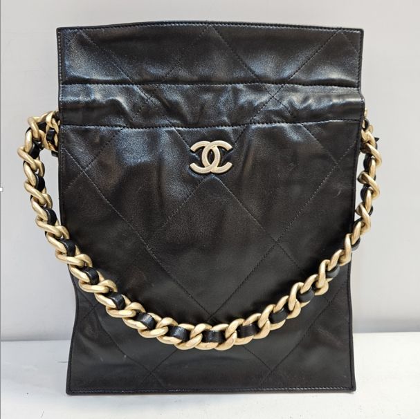 CHANEL Bucket Lambskin Shoulder Bag with Gold Trim New Grade SKU