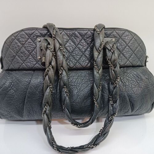 CHANEL Vintage Black Leather Shoulder Bag SKU12345
