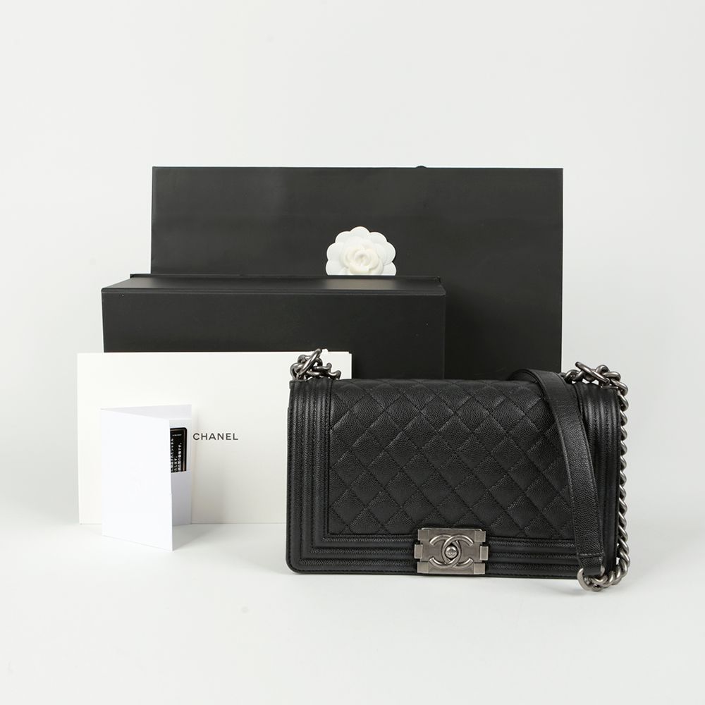 CHANEL Boy Medium Shoulder Crossbody Bag in Caviar Skin A67086