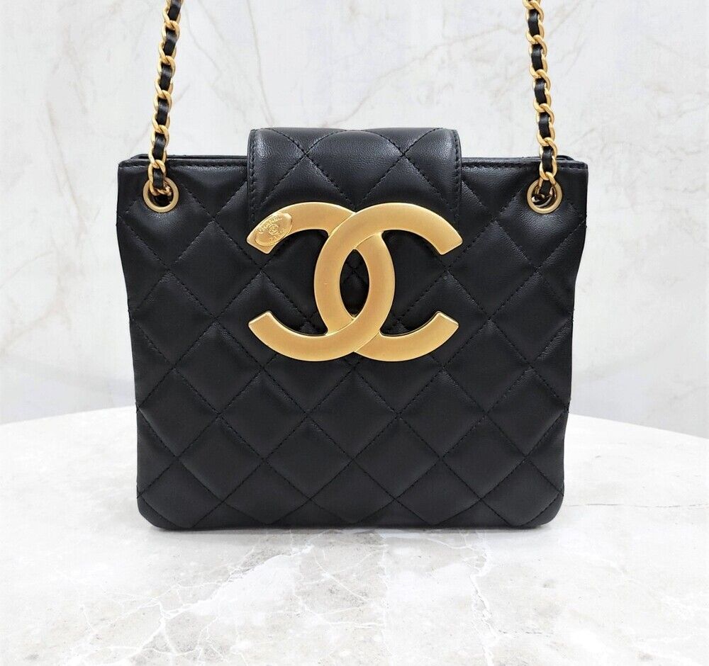 CHANEL New 24C Big CC Logo Chain Shoulder Bag AS4596