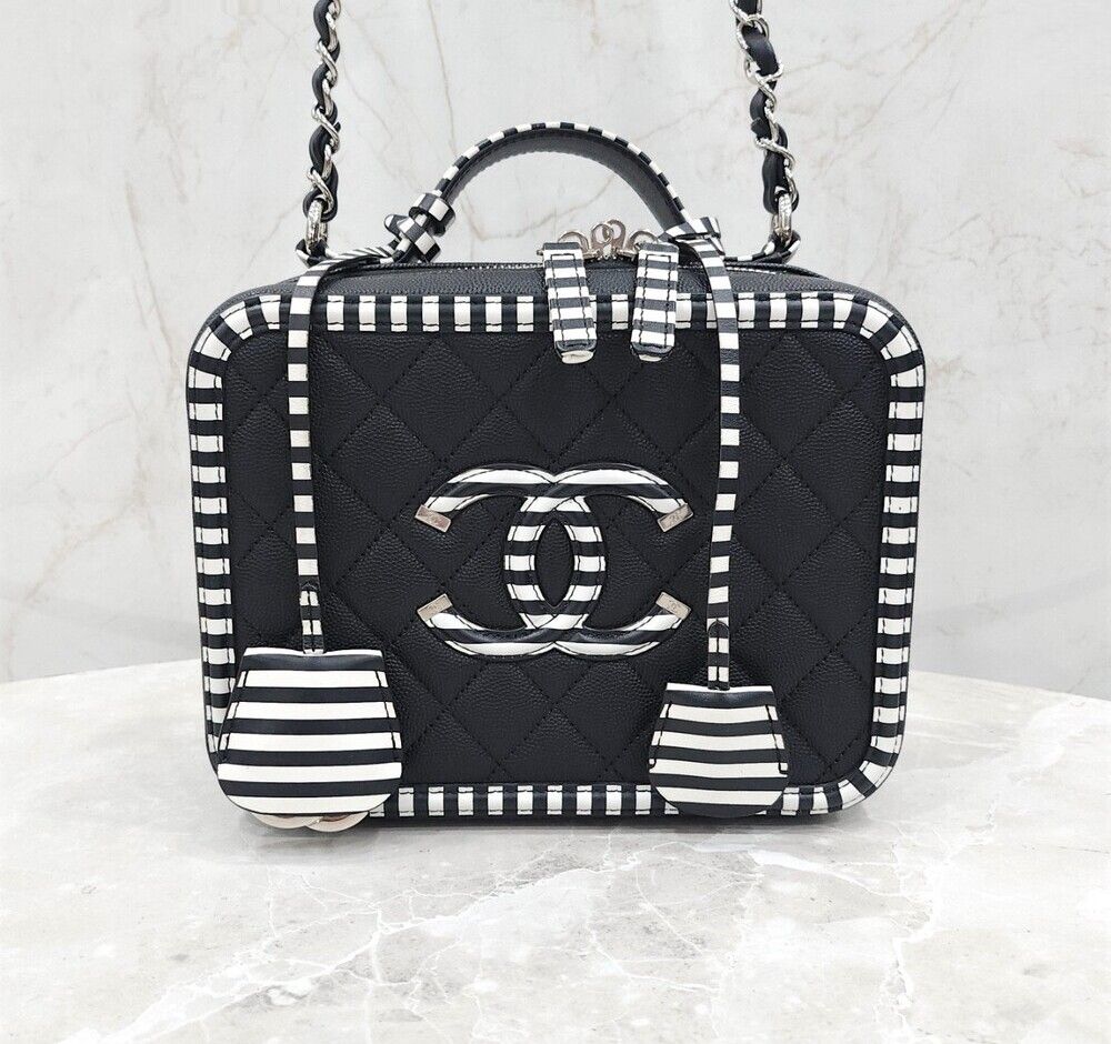 CHANEL Vanity Crossbody Bag A93343
