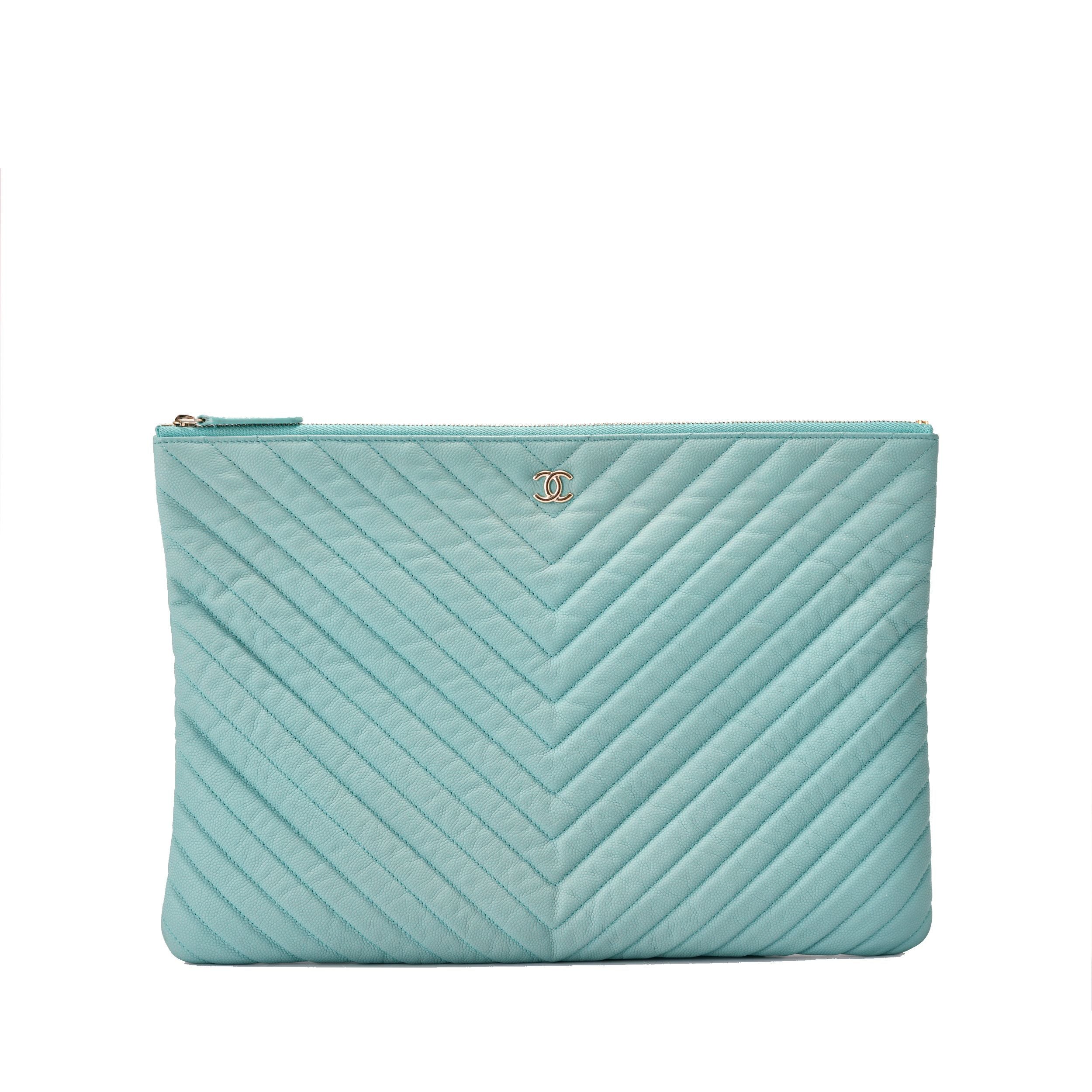 CHANEL Large Caviar Clutch 3344