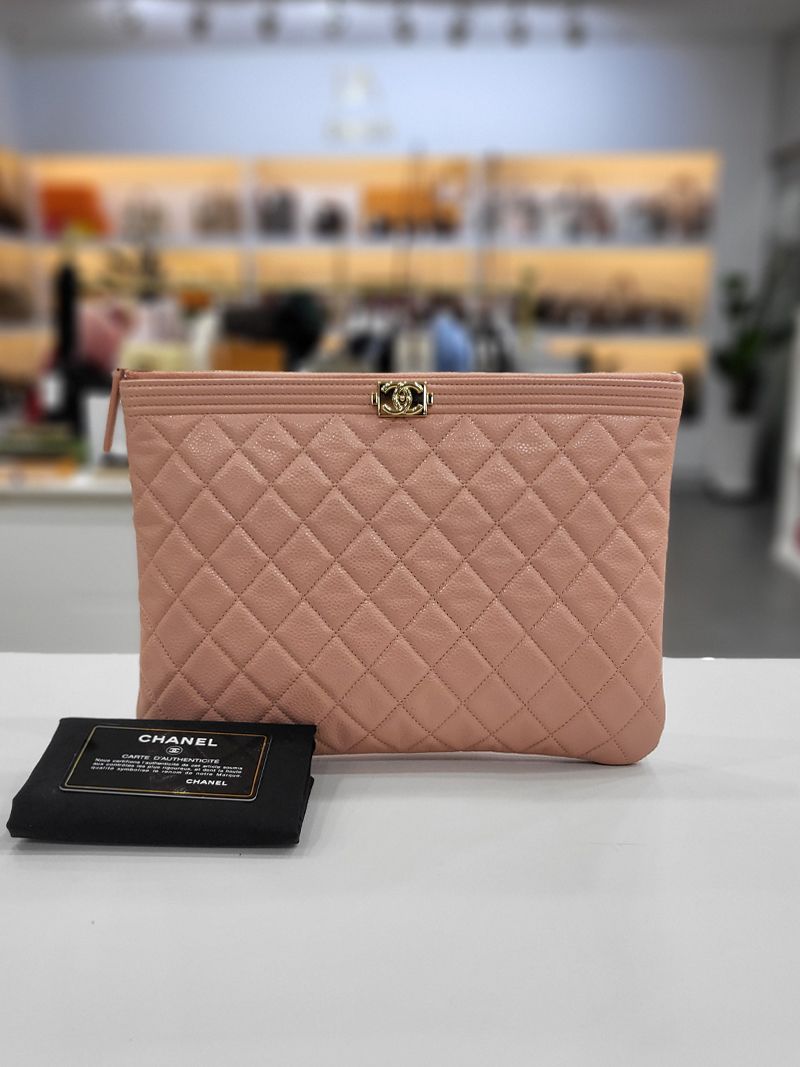 CHANEL Caviar Neodium Champagne Gold Clutch No. 29 a84406