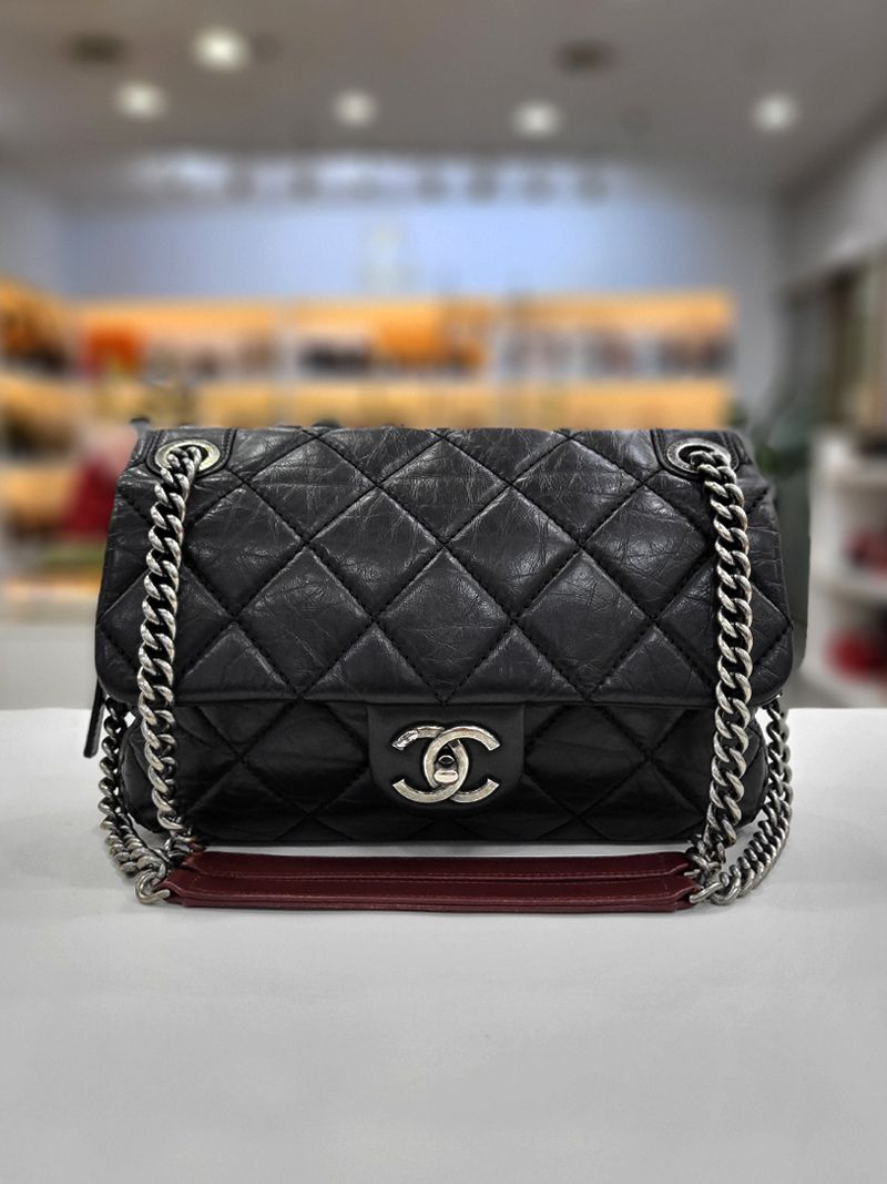 CHANEL Vintage Flap Shoulder Bag 18th