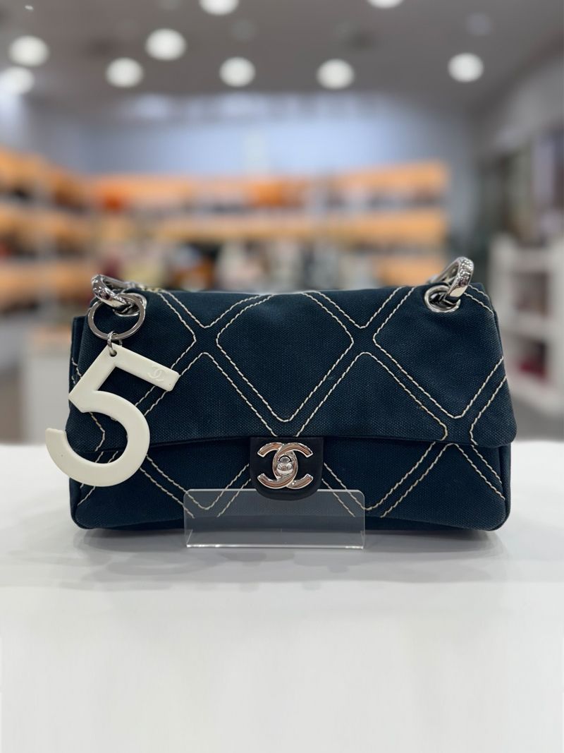 CHANEL Vintage Denim Shoulder Bag 9th
