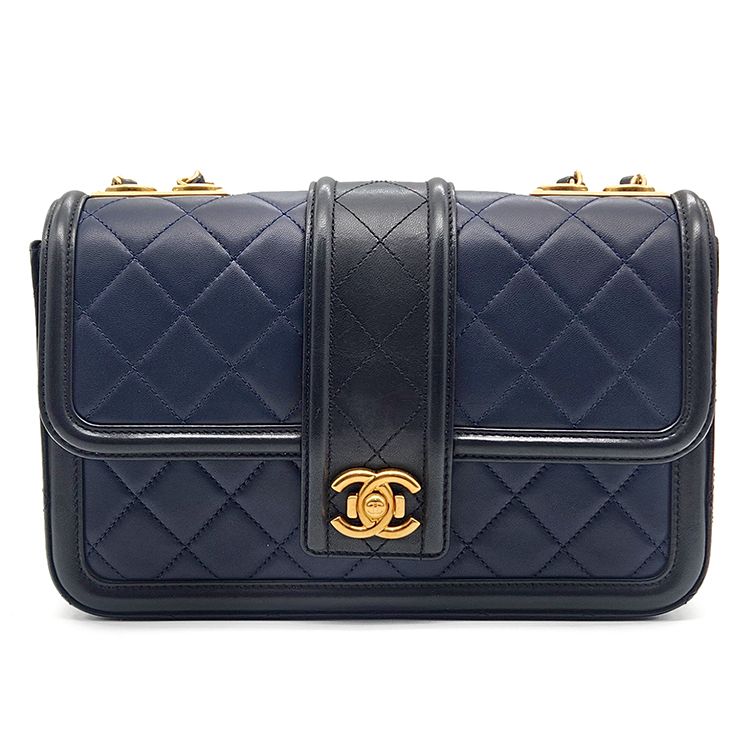 CHANEL Elegant Chain Shoulder Bag L524083