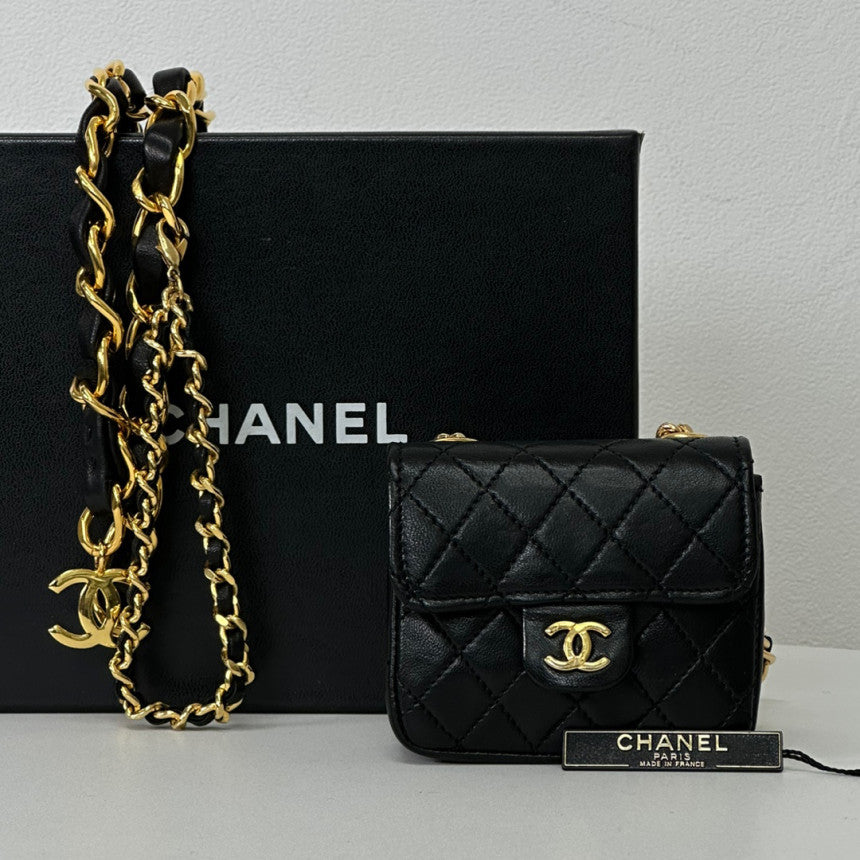 CHANEL Black Lambskin Micro Mini Chain Belt Bag 3VCHB27436