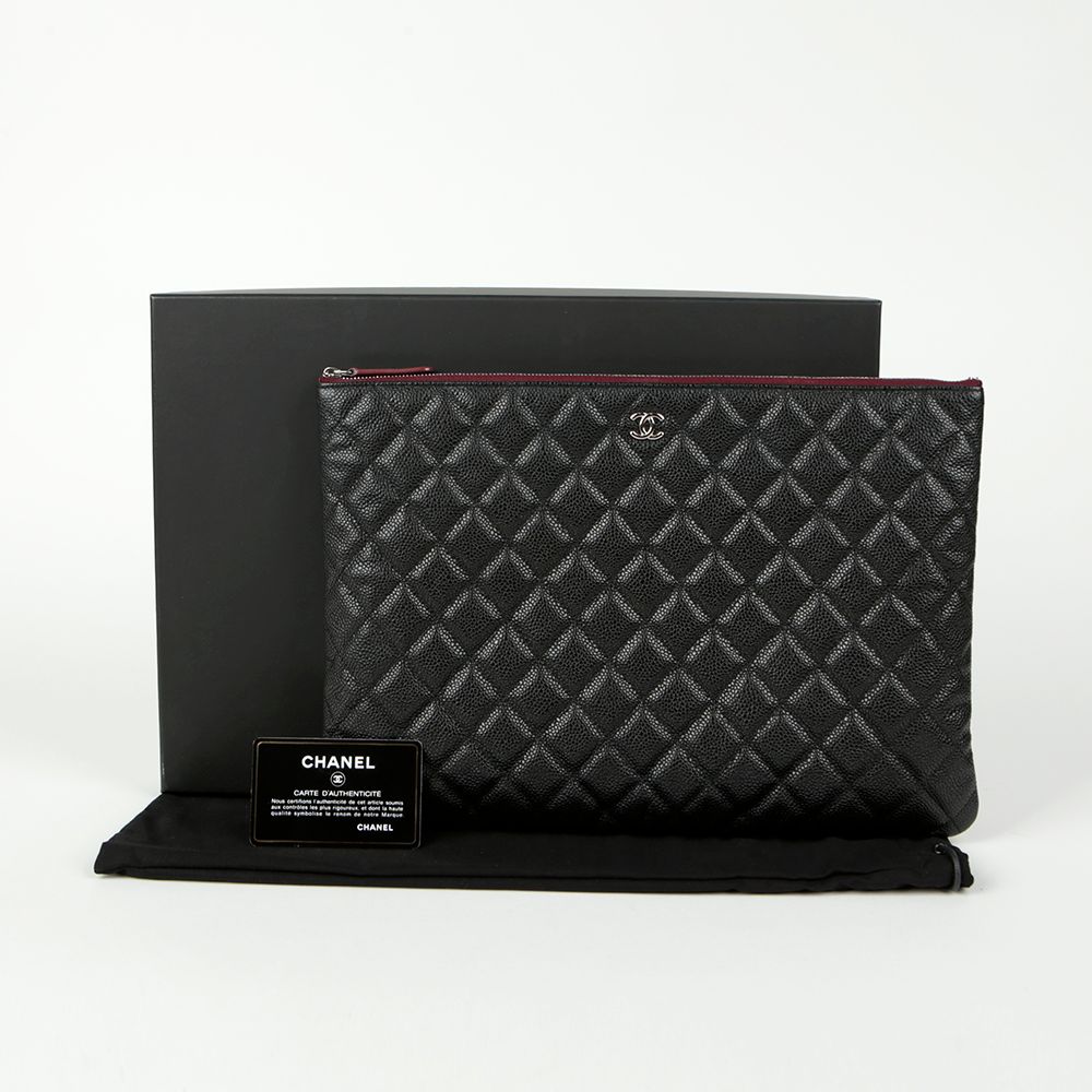 CHANEL Caviar Skin Classic Large Clutch A82552