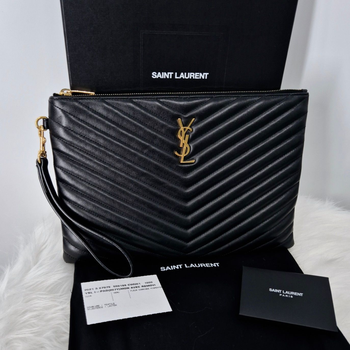 Saint Laurent Matelasse Gold Clutch Bag Black (559193)