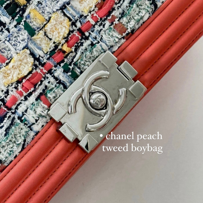 CHANEL Tweed Medium Boy Bag with 20s Vibe 3VCHB24962